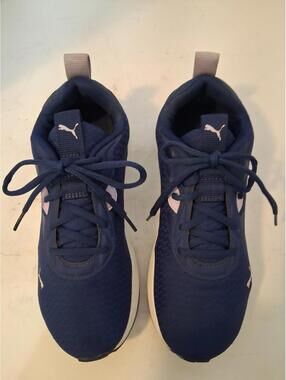 PUMA Women's Blue Pink Training  Sneakers, Size 7.5